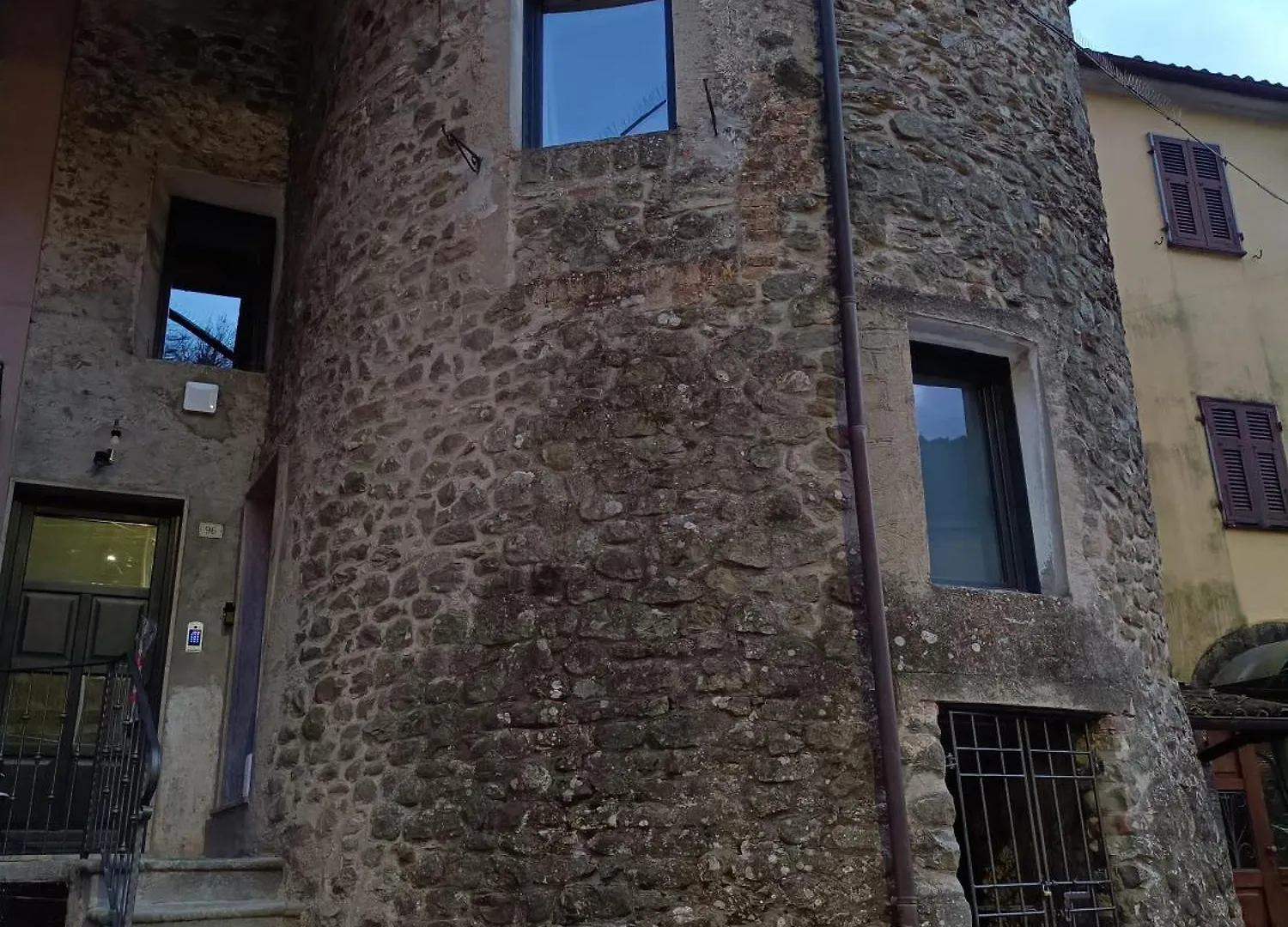 La Torre Villa Licciana Nardi 0*,