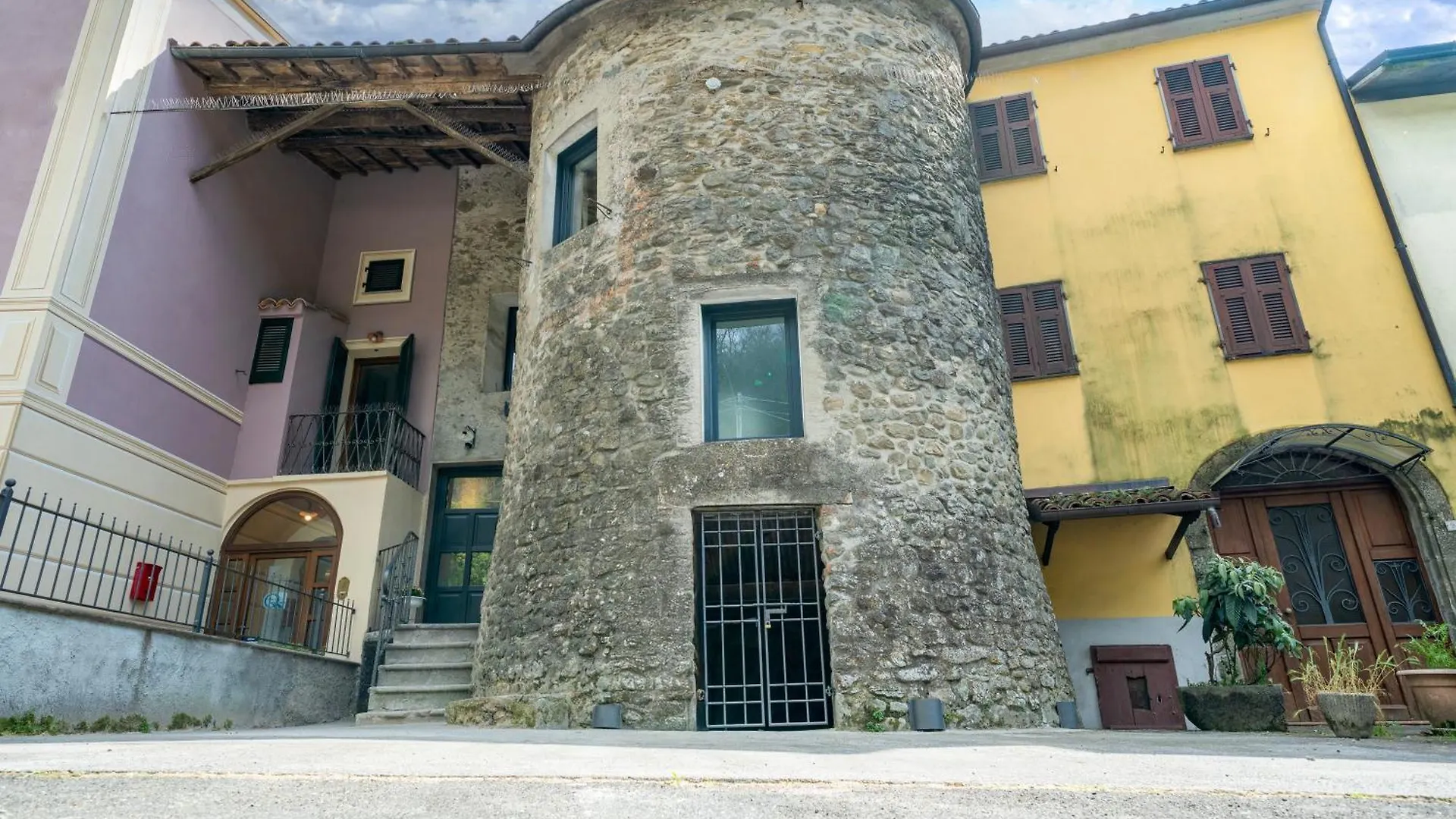La Torre Villa Licciana Nardi